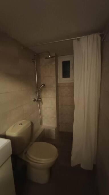 Apartment By The Sepolia Metro Athens Ngoại thất bức ảnh